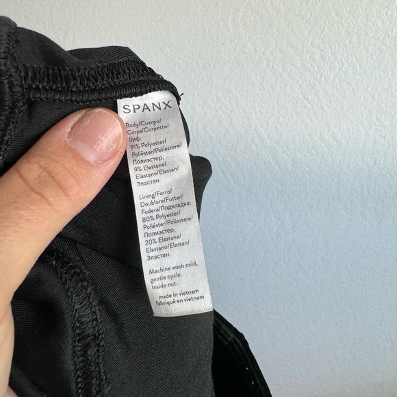 Spanx Velvet High Rise Slim Stretch Shaping Pull-On Ankle Leggings Black Small - Picture 14 of 15